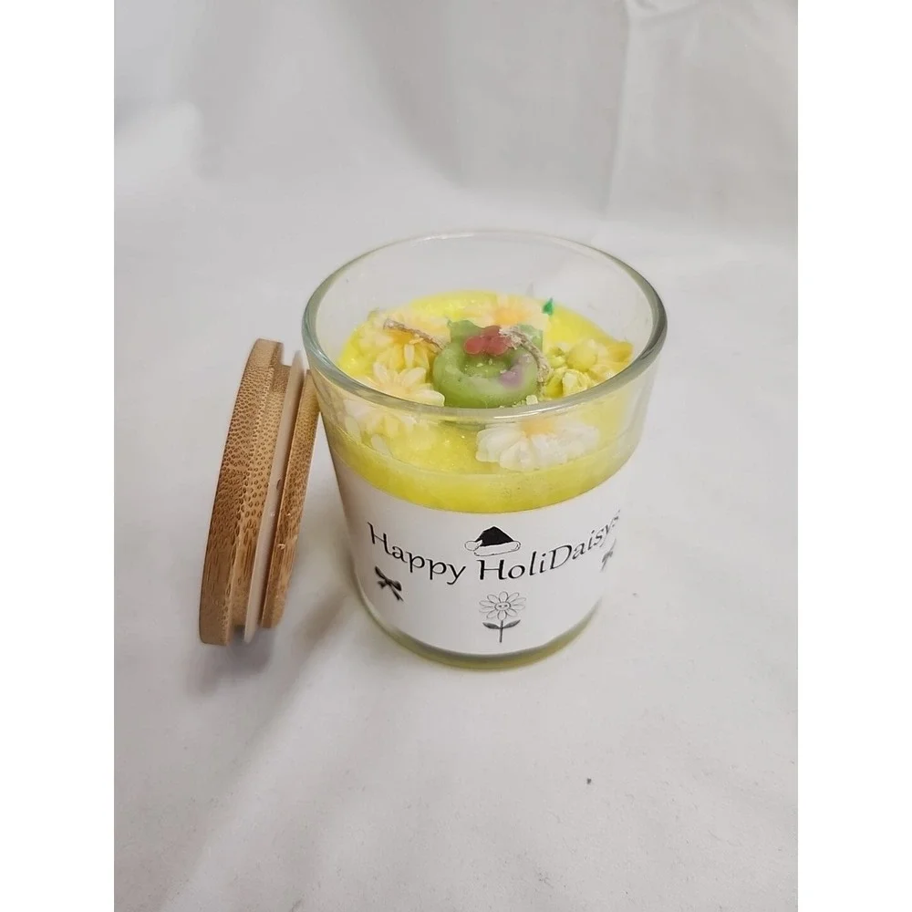 LQQK Daisy Candle Art Homemade Spring Flower Scent 9 oz‎ Candle Happy HoliDaisys